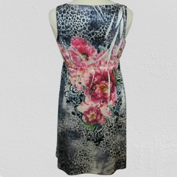 KIARA Floral Swing Dress. NWOT - Picture 3 of 5